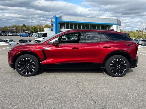 Certified 2024 Chevrolet Blazer EV RS image 3