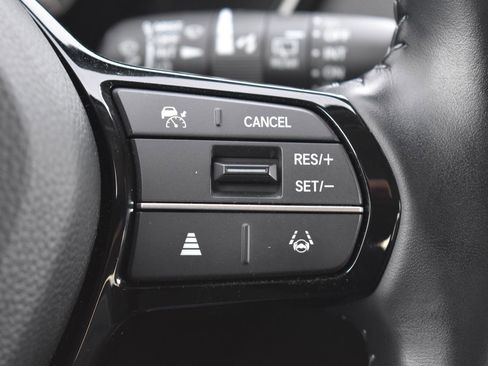 Used 2025 Honda CR-V EX-L image 8