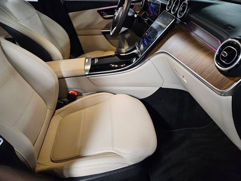 Used 2023 Mercedes-Benz GLC 300 image 22
