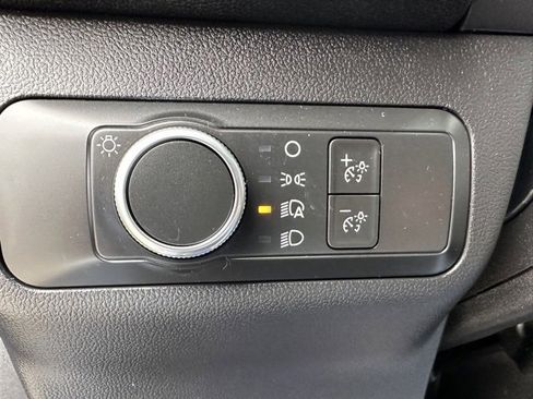 Used 2022 Ford Escape SE image 13