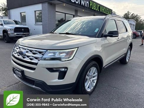 Used 2018 Ford Explorer XLT w/ Equipment Group 201A AWD/4WD image 1