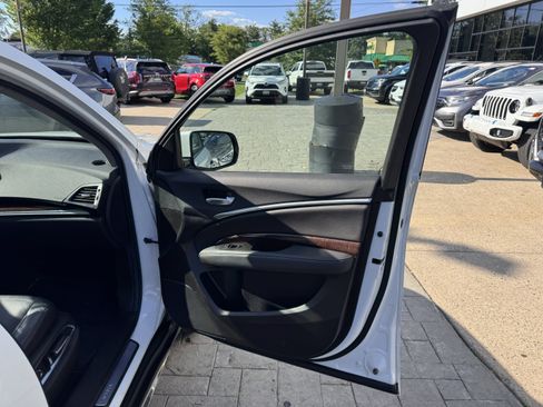 Used 2020 Acura MDX SH-AWD image 25