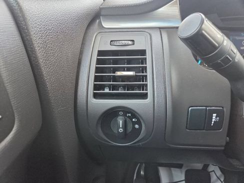 Used 2018 Ford Flex SE FWD image 22