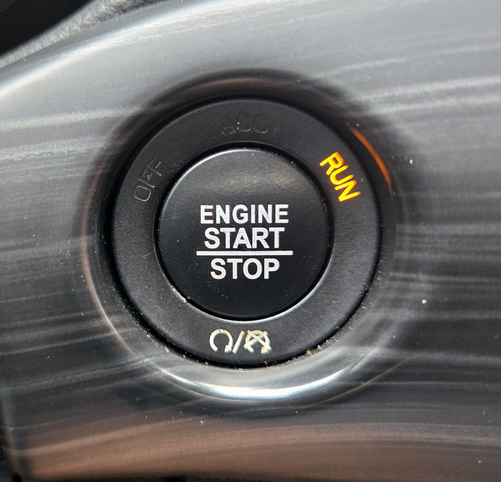 Used 2019 Jeep Grand Cherokee Altitude RWD image 31