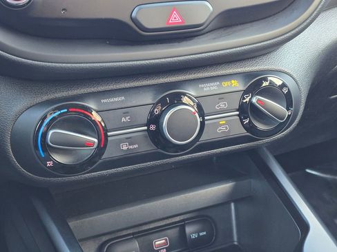 Used 2022 Kia Soul LX w/ Technology Package image 28