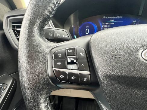 Used 2020 Ford Escape Titanium w/ Titanium Premium Package 2.0 AWD/4WD image 14