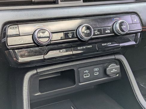 Certified 2025 Honda Pilot TrailSport image 19