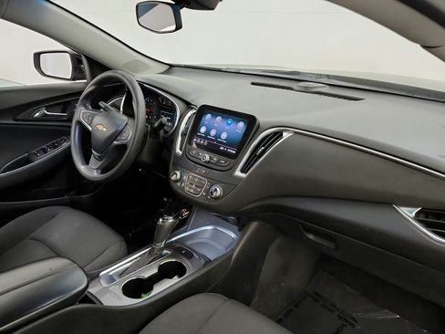 Used 2020 Chevrolet Malibu LT FWD image 26