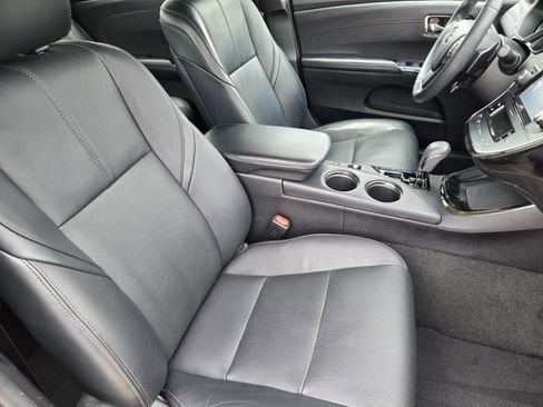 Used 2017 Toyota Avalon Limited FWD image 10