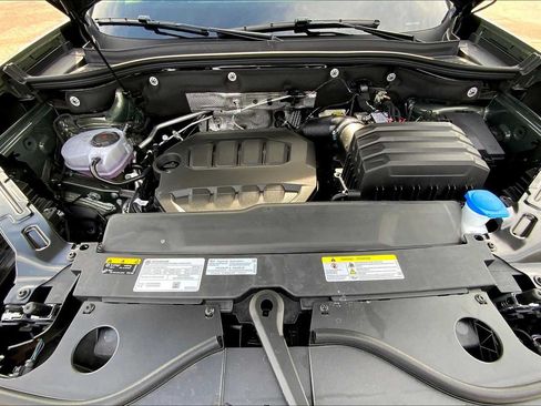 Used 2026 Volkswagen Atlas Peak Edition AWD/4WD image 16