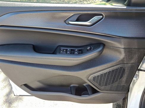 New 2025 Jeep Grand Cherokee L Laredo w/ Luxury Tech Group I image 10