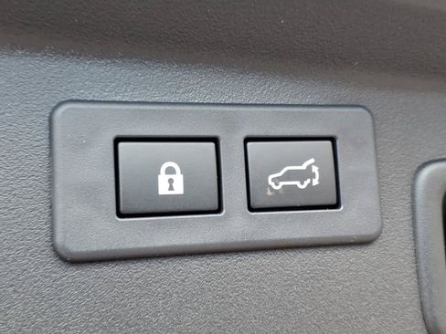 Certified 2026 Subaru Outback Premium AWD/4WD image 16
