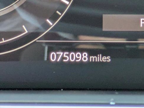 Used 2019 Land Rover Range Rover Sport Supercharged image 12