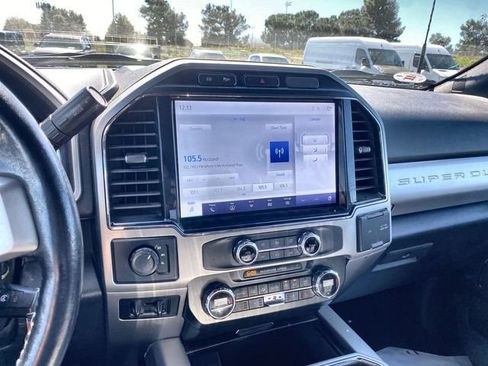 Used 2022 Ford F250 Lariat w/ Lariat Value Package AWD/4WD image 13