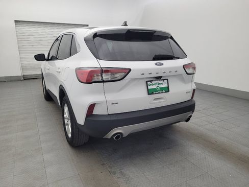 Used 2020 Ford Escape SE image 6