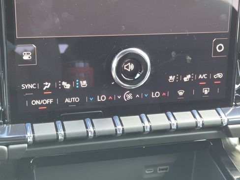 New 2026 GMC Yukon AT4 w/ AT4 Premium Plus Package AWD/4WD image 40