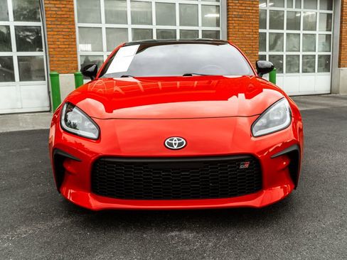 Used 2023 Toyota GR86 Premium RWD image 29