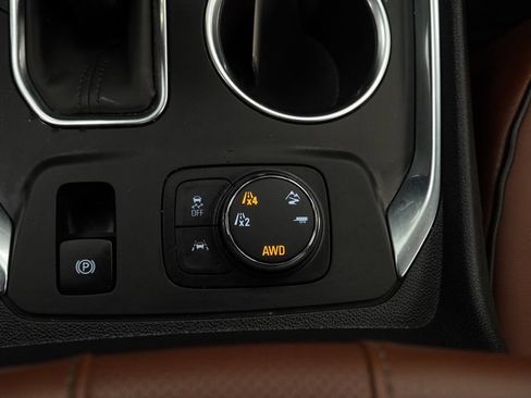 Used 2019 Chevrolet Traverse High Country w/ LPO, Floor Liner Package AWD/4WD image 24
