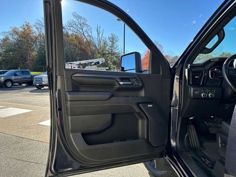 Certified 2024 GMC Sierra 2500 AT4 w/ AT4 Preferred Package image 26