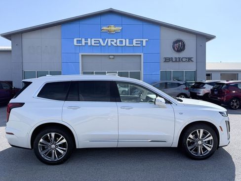 Used 2021 Cadillac XT6 Premium Luxury FWD image 4
