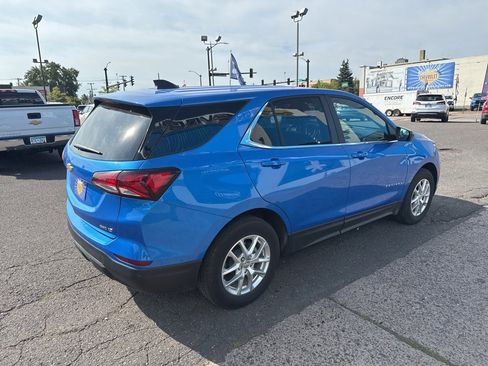 Used 2024 Chevrolet Equinox LT image 11