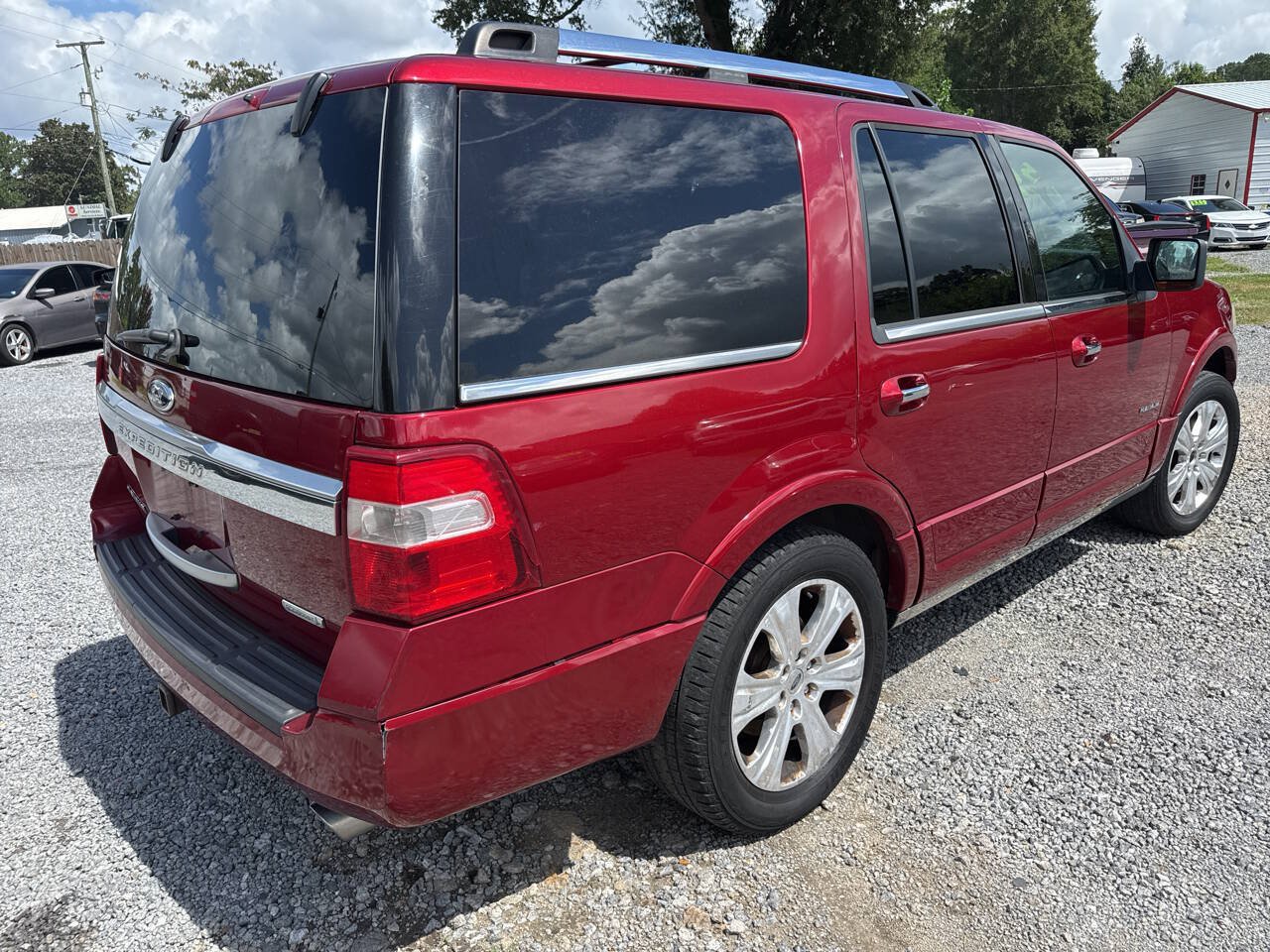 Used 2015 Ford Expedition Platinum RWD image 3