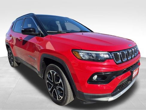 Used 2024 Jeep Compass Limited w/ Sun and Sound Group image 7