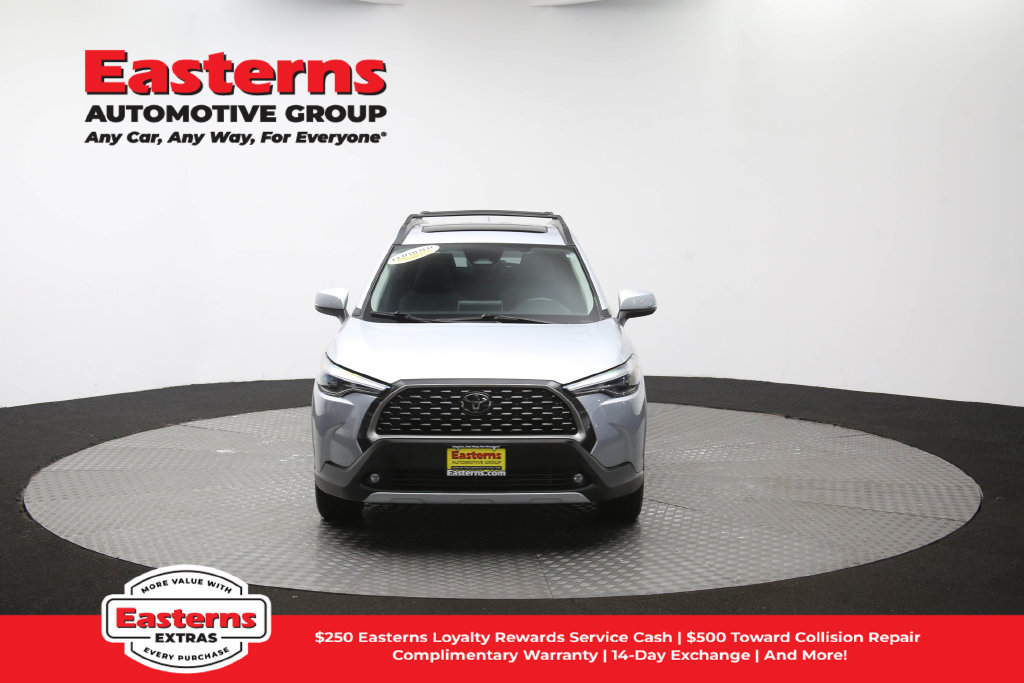 Used 2023 Toyota Corolla Cross XLE w/ Convenience Package AWD/4WD image 56