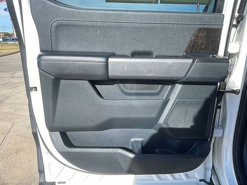 Used 2021 Ford F150 Lariat w/ Tow Technology Package image 15