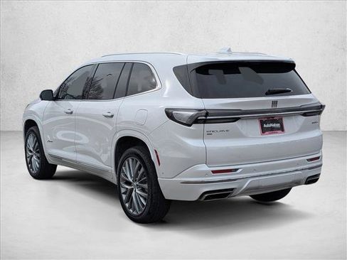 Used 2025 Buick Enclave Avenir w/ Super Cruise Package image 7