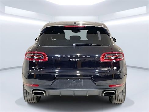 Used 2018 Porsche Macan image 7