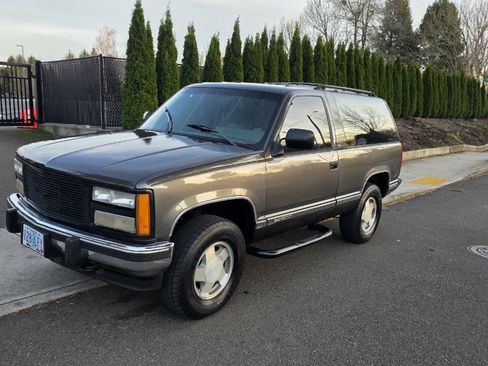 Used 1992 GMC Yukon 4WD 2-Door image 1
