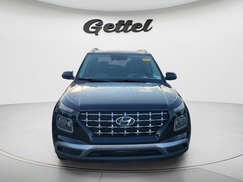 Used 2022 Hyundai Venue SEL FWD image 2