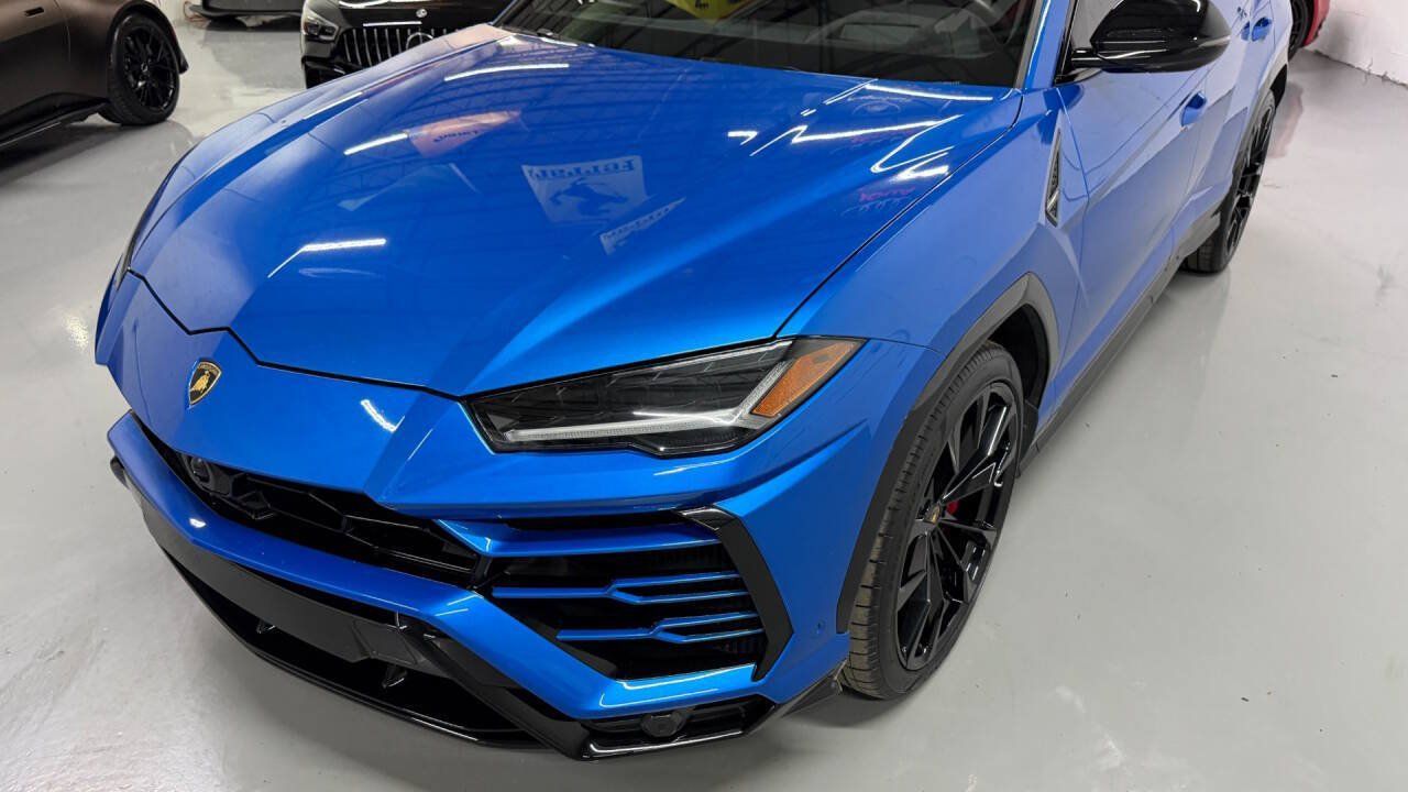 Used 2021 Lamborghini Urus AWD/4WD image 27