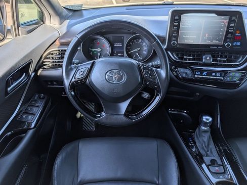Used 2019 Toyota C-HR Limited image 23