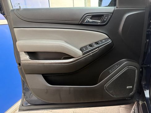Used 2019 Chevrolet Tahoe LT AWD/4WD image 18