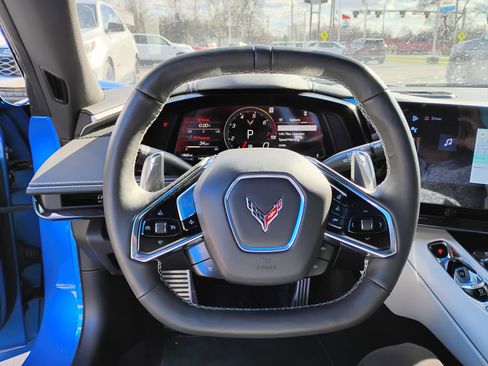 Used 2024 Chevrolet Corvette Stingray Preferred Cpe w/ Z51 Performance Package RWD image 8