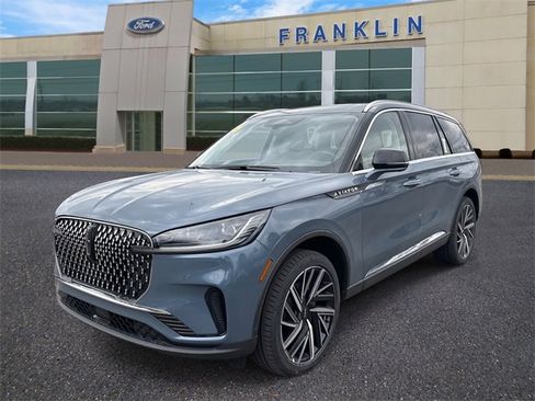 New 2026 Lincoln Aviator Reserve image 3