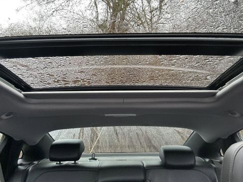 Used 2020 Chevrolet Malibu LT w/ Leather Package image 11