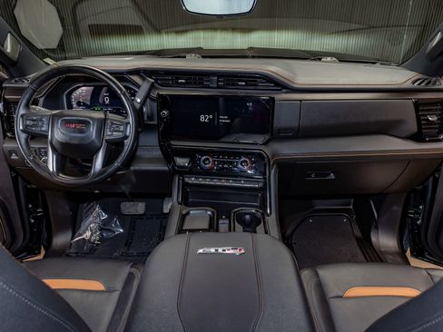 Used 2025 GMC Sierra 2500 AT4 w/ AT4 Premium Plus Package image 16