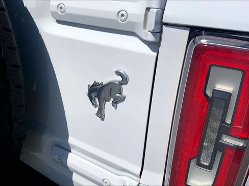Used 2021 Ford Bronco Outer Banks AWD/4WD image 27