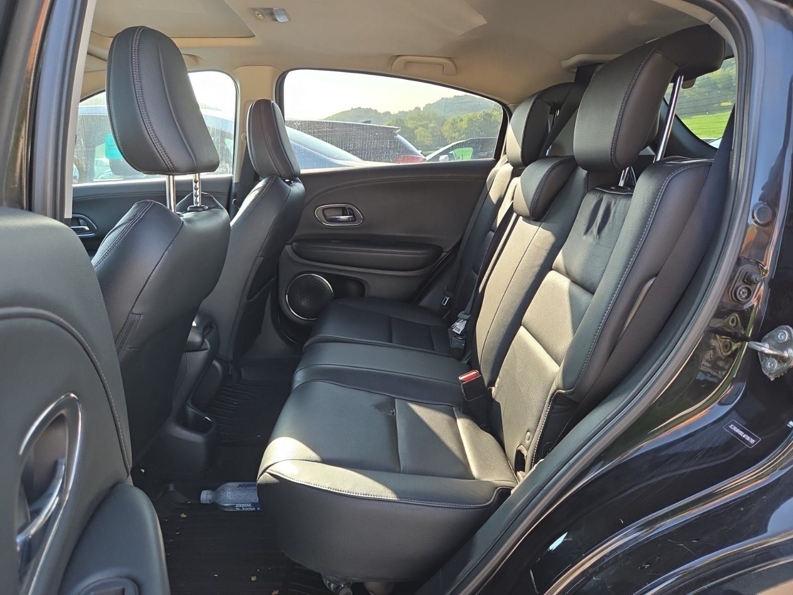 Used 2020 Honda HR-V Touring image 14