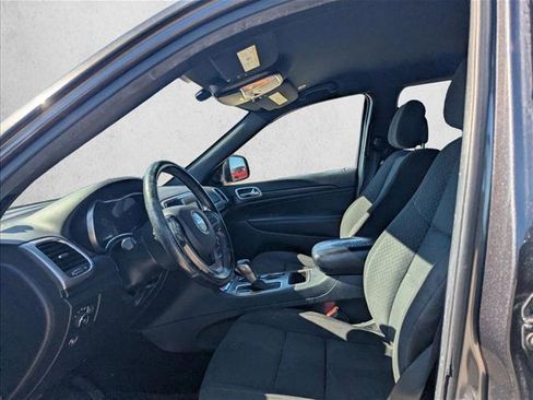 Used 2020 Jeep Grand Cherokee Laredo image 12