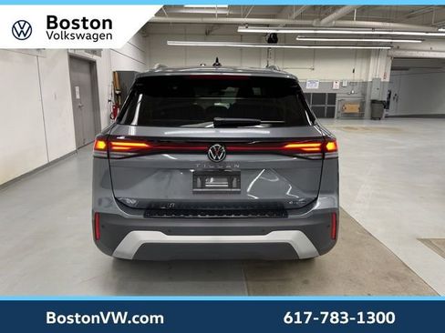 New 2026 Volkswagen Tiguan SE AWD/4WD image 3