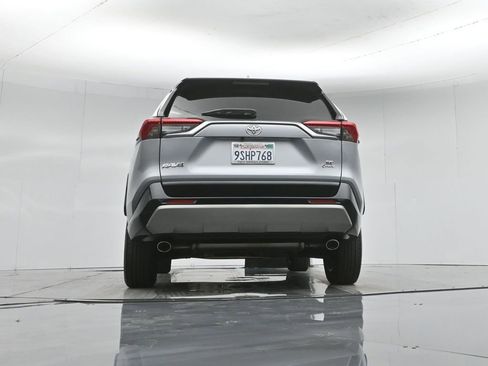 Used 2025 Toyota RAV4 SE image 52