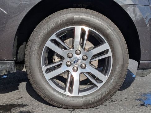 Used 2024 Ford Expedition Max Limited image 11