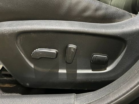 Used 2019 Nissan Rogue SL AWD/4WD image 22