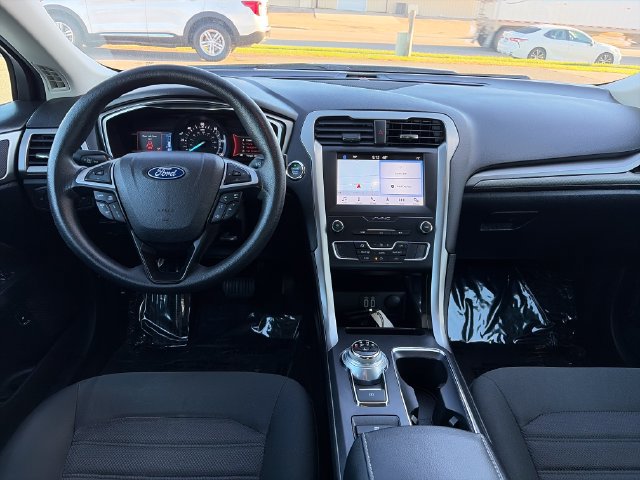 Used 2019 Ford Fusion SE FWD image 32