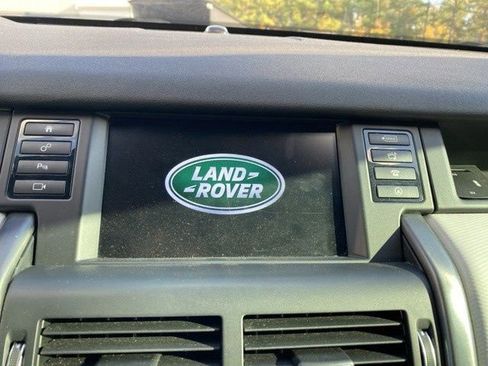 Used 2017 Land Rover Discovery Sport HSE image 8