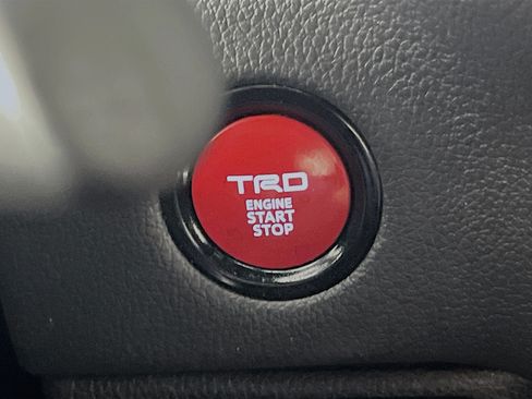 Used 2025 Toyota Tundra Limited w/ TRD Off-Road Package AWD/4WD image 23